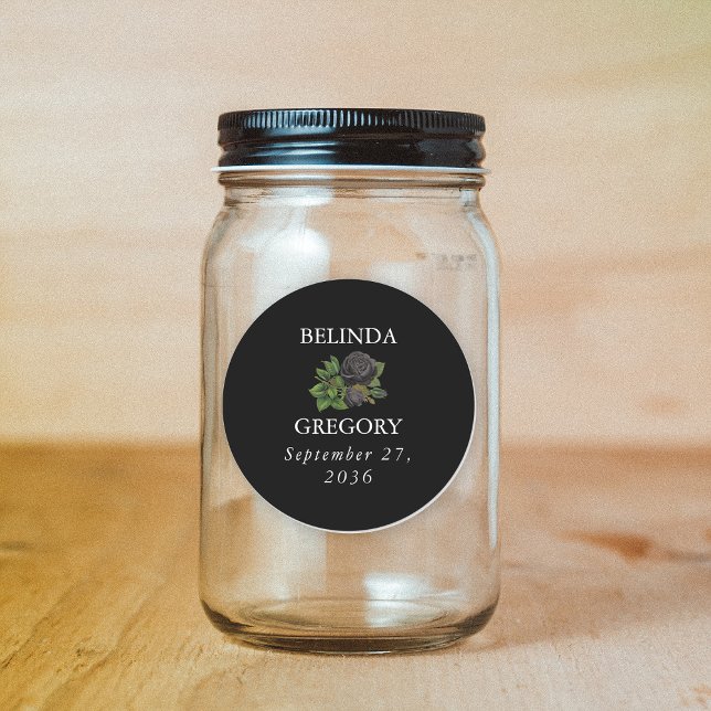 Adesivo Redondo Casamento de Rosas Negras do Halloween (Gothic Halloween Black Roses Wedding Classic Round Sticker)