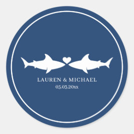 Adesivo Redondo Casamento De Tubarões Com Nomes Vestidos