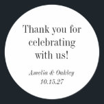 Adesivo Redondo Casamento Elegante Branco Minimalista Obrigado<br><div class="desc">Casamento Elegante Branco Básico Minimalista Agradece-Lhe O Adesivo Arredondado Clássico</div>