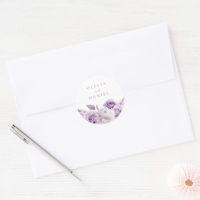 Adesivo Redondo Casamento Floral de Lavanda Roxo do Designer (Envelope)