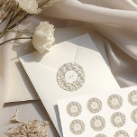 Adesivo Redondo Casamento Floral Elegante Vitoriano Retorcido<br><div class="desc">Volte no tempo com os nossos Vinheiros Vítimos Real. Projetado com atenção meticulosa ao intrincado verde, florais e motivos característicos da Era Vitoriana, este adesivo permite personalizar suas iniciais. Durante a Época Vitoriana, os casamentos eram mais do que apenas cerimônias; eram ótimos espetáculos refletindo a posição social e o estilo...</div>
