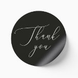 Adesivo Redondo Casamento Formal Negro Obrigado | Script Elegante<br><div class="desc">Adicione um toque final refinado aos seus favores de casamento com este obrigado preto minimalista que você cola. Apresentando um roteiro branco limpo sobre fundo preto profundo, este adesivo redondo combina elegância moderna com simplicidade de eterno. Perfeito para casamentos noturnos, formais ou noturnos. Funciona lindamente como uma etiqueta de favor,...</div>