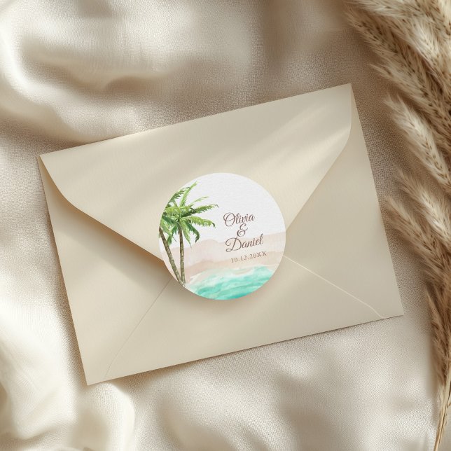 Adesivo Redondo Casamento na Praia Arenosa Turquesa com Aquarela (Watercolor Turquoise Sandy Beach Wedding Classic Round Sticker on a wedding envelope.)