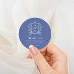 Adesivo Redondo Casamento Real Blue Vintage Crest Obrigado<br><div class="desc">Esta bela design faz parte de uma bela coleção! Apresentando um delicado quadro de safra e um texto elegante.</div>