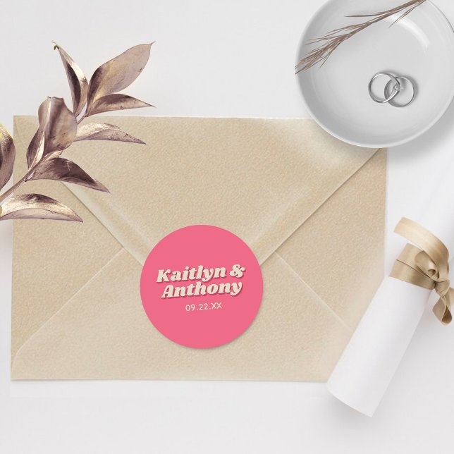 Adesivo Redondo Casamento Retro Groovy Viva Magenta, de 70 anos (Criador carregado)