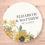 Adesivo Redondo Casamento Rustic Watercolor Florais de Girassol<br><div class="desc">Composta por tipografia serifana. Tudo contra um pano de fundo branco com flores de girassol de cor d'água. Este foi projetado pelo White Paper Birch Co.,  exclusivo para Zazzle. Disponível aqui: http://www.zazzle.com/store/whitepaperbirch</div>