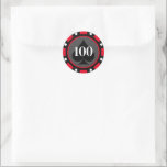 Adesivo Redondo Casino de Las Vegas jogando jogo de pôquer persona<br><div class="desc">Jogando casino de Las Vegas jogando poker chip personalizado Classic Round Sticker. Design de moeda de marcador de casino elegante com ícone de espada. Cores personalizáveis. Exemplo vermelho. Personalize com nome, monograma, iniciais, dólar ou número de sorte. Tipografia clássica. Etiquetas de luxo e selos de envelopes. Excelente para favores de...</div>