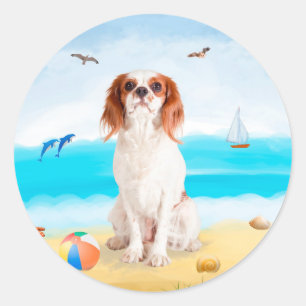 Adesivo Redondo Cavalier King Cachorro na Praia