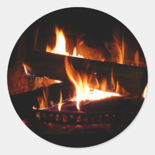 Adesivo Redondo Cena de Inverno Quente com Lareira para Fotografia