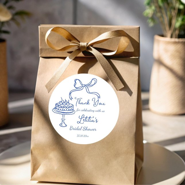 Adesivo Redondo Chá-arco, brida, de mão branca, a favor (Whimsical hand drawn bow bridal shower tea party favor sticker tea party favor stickers template)