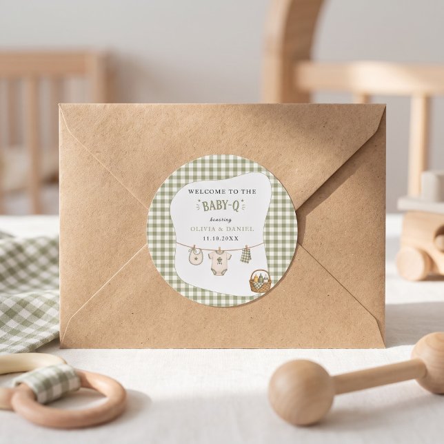 Adesivo Redondo Chá de Bebê Bbq Tema Gingham Verde Personalizado (Bbq Baby Shower Sage Gingham Rustic Custom Classic Round Sticker)