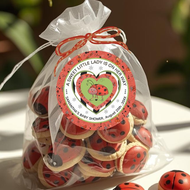 Adesivo Redondo Chá de Bebê Sweet Little Lady Heart Ladybug (Sweet Little Lady Heart Ladybug Baby Shower Classic Round Sticker)