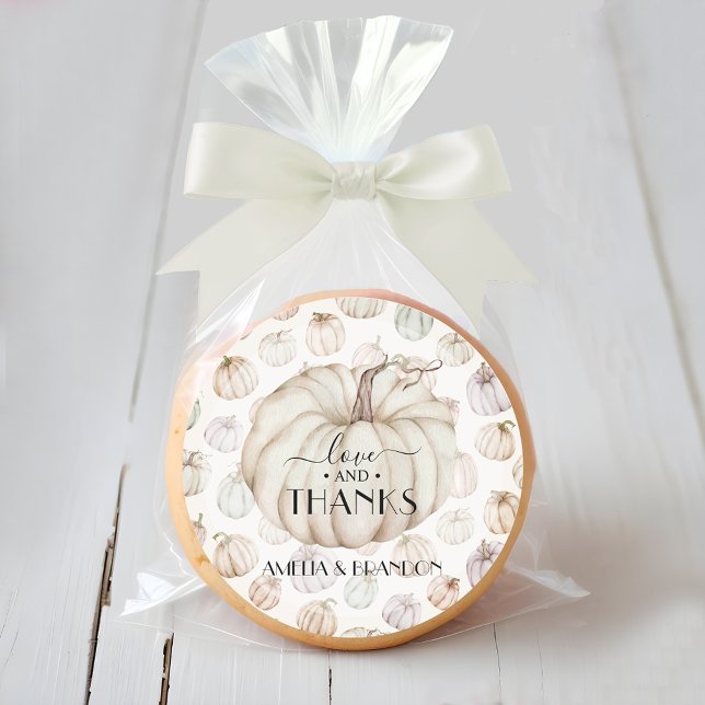 Adesivo Redondo Chá de fraldas de abóbora branca Obrigado (Love and Thanks white pumpkin baby shower thank you stickers)