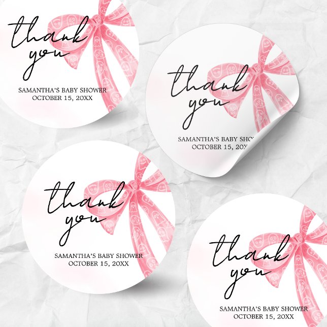 Adesivo Redondo Chá de fraldas de Dia das Bruxas de Menina Rosa (Pink Bow Little Boo Coquette Halloween Baby Shower Sticker)