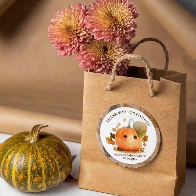 Adesivo Redondo Chá de fraldas de queda de abóbora doce (Get ready to "squash" the ordinary and embrace the extraordinary with our Fall Baby Shower theme! )