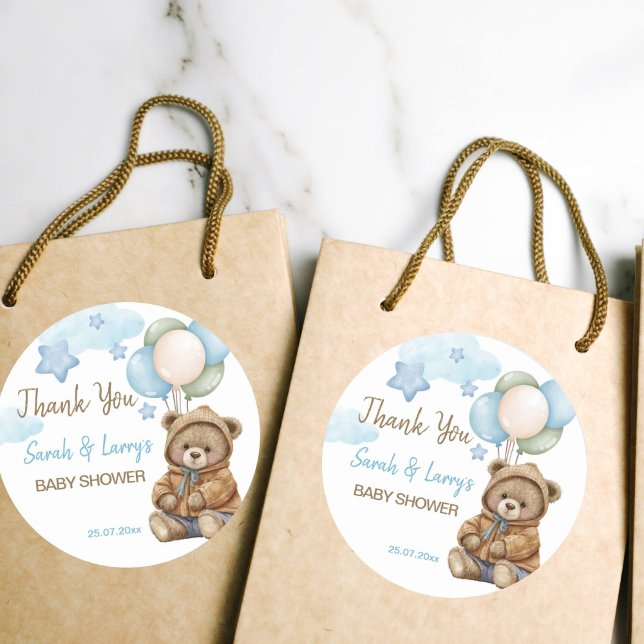 Adesivo Redondo Chá de fraldas de urso de pelúcia, espera obrigado (Teddy bear baby shower favor gift tags thank you favor tags cute teddy bear in a jacket)