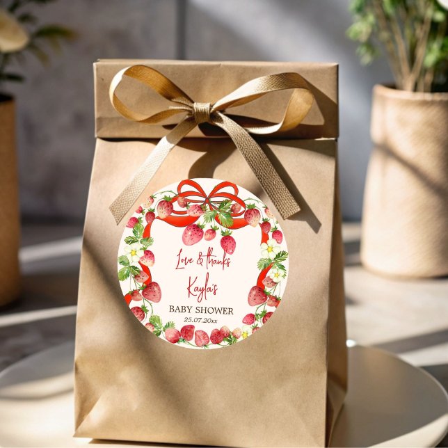 Adesivo Redondo Chá de fraldas do coquetel do arco da fita Strawbe (Strawberry ribbon bow coquette baby shower favors 
 personalized printed sticker)