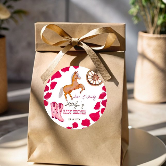 Adesivo Redondo Chá de fraldas rosa-rosa giro ocidental do rodeo (Cowgirl western rodeo favor sticker cute horse baby shower favors pink cow pattern thank you sticker)