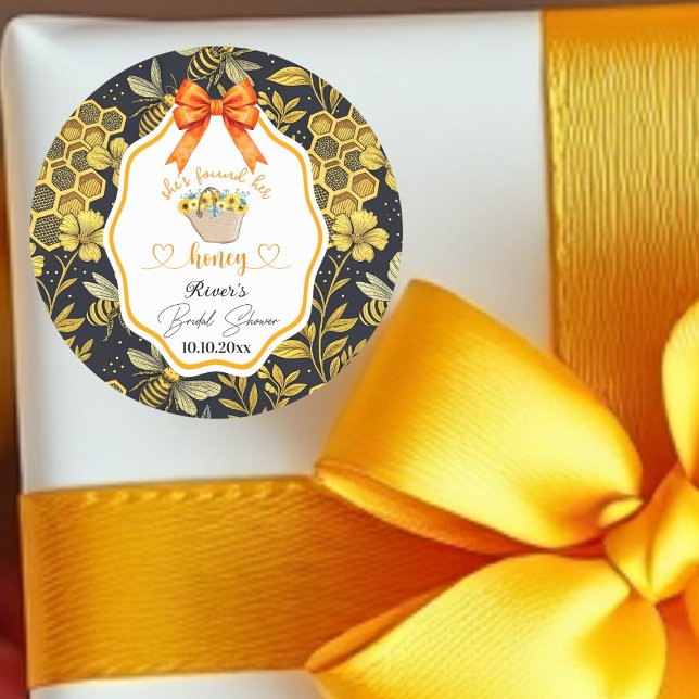 Adesivo Redondo Chá de Noiva Ela Encontrou Seu Mel   (Criador carregado)