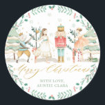 Adesivo Redondo Chic The Nutcracker Balé Feliz Natal Dourado<br><div class="desc">Personalize estas músicas com a sua própria redação,  facilmente e rapidamente,  as etiquetas adesivas do Circulo de Natal do Nutcracker,  basta premir o botão personalizá-lo para reorganizar e formatar ainda mais o estilo e a colocação do texto. Itens correspondentes disponíveis no repositório! (c) O feliz Cat Studio.</div>
