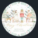 Adesivo Redondo Chic The Nutcracker Balé Feliz Natal Dourado<br><div class="desc">Personalize estas músicas com a sua própria redação,  facilmente e rapidamente,  as etiquetas adesivas do Circulo de Natal do Nutcracker,  basta premir o botão personalizá-lo para reorganizar e formatar ainda mais o estilo e a colocação do texto. Itens correspondentes disponíveis no repositório! (c) O feliz Cat Studio.</div>