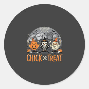 Adesivo Redondo Chick or Treat Design de Cemitério de Halloween Fo