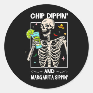 Adesivo Redondo Chip Dippin Margarita Sippin Skeleton Skeleton Cin