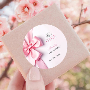 Adesivo Redondo Chuva de Bebê Laço de Fita Rosa É uma Menina