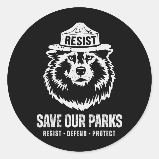 Adesivo Redondo Cinza Wolf Bear Resiste Protege Mulheres do Parque (Frente)