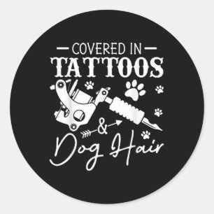 Adesivo Redondo Coberta Em Tatuagens E Cão-Cabelo Tatuagem Cão Cão