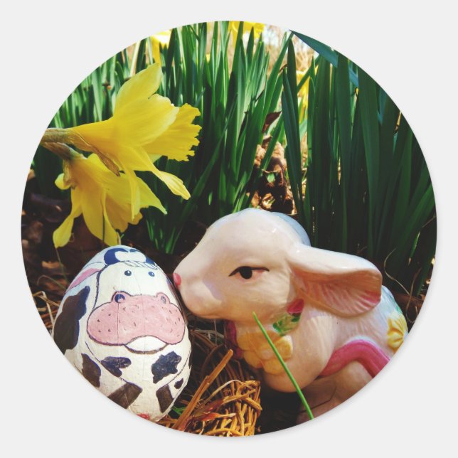 Adesivo Redondo Coelhinho de Páscoa e ovo de vaca (Frente)
