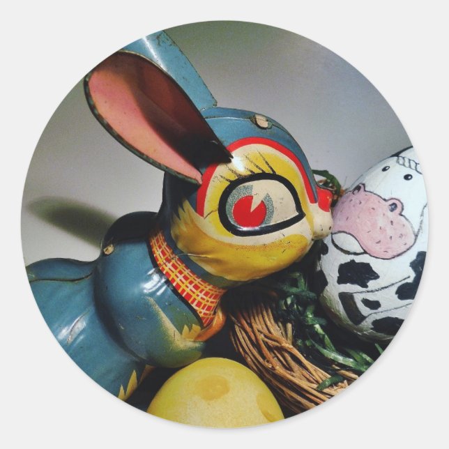 Adesivo Redondo Coelho dos Brinquedos e ovo de vaca (Frente)