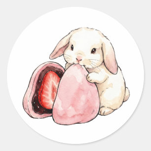 Adesivo Redondo Coelho Kawaii em Aquarela Comendo Mochi de Morango