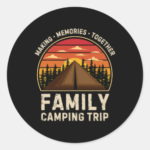 Adesivo Redondo Combinação de Campos da Família Vintage Camp Trip
