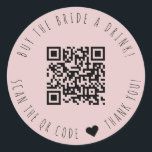 Adesivo Redondo Comprar Minimalista A Noiva Um Código QR De Bebida<br><div class="desc">Design moderno e elegante imprimiu Comprar minimalista O adesivo redondo de código QR da noiva A bebida que pode ser personalizado com o seu texto. Clique no botão "Personalizar" e use nossa ferramenta design para modificar este modelo. Veja a Design de Arte Gráfica para outros produtos que combinam com este...</div>
