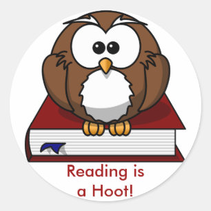 Adesivo Redondo Consciência da literatura: Ler é uma Hoot