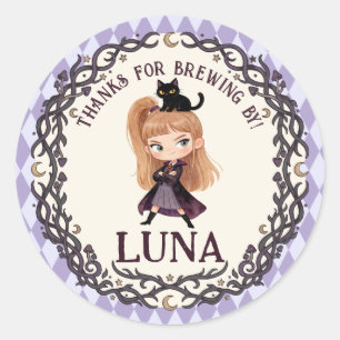 Adesivo Redondo Convite de Aniversário de 1 ano da Bruxa Chibi Aqu