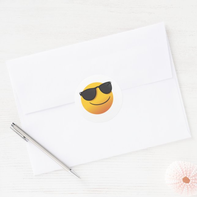 Adesivo Redondo Cool Smiley Sticker | Fun Emoji Design (Envelope)