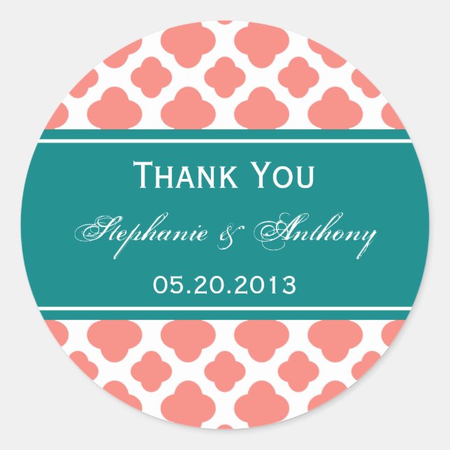 Adesivo Redondo Coral Pink Quatrefoil Patterno com Casamento Teal (Frente)