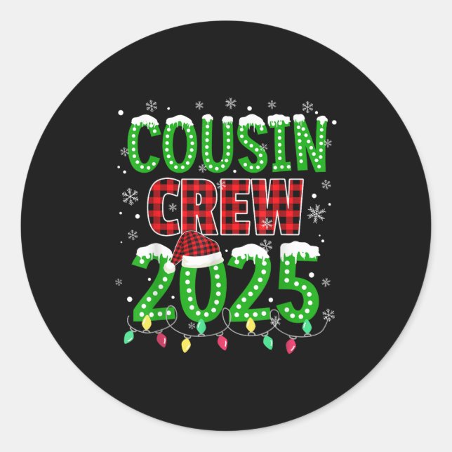 Adesivo Redondo Cousin Crew 2025 Natal Lights Papais noeis Pajam (Frente)