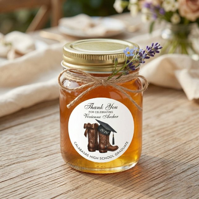 Adesivo Redondo Cowgirl Country Chic Graduation (Country Chic Cowgirl Graduation Sticker)