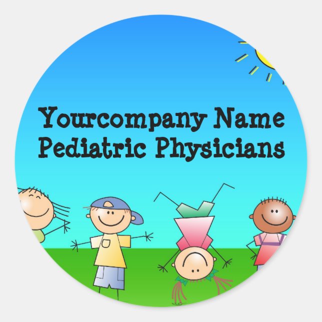 Adesivo Redondo Crianças brincando lá fora num dia ensolarado (Frente)