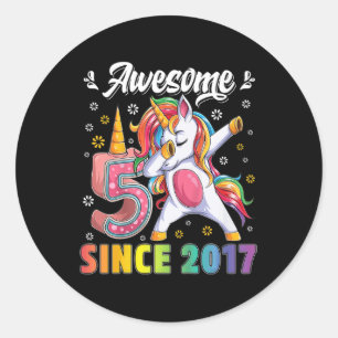 Adesivo Redondo Crianças incríveis dabbing unicorn aniversário de