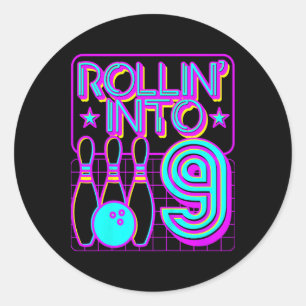 Adesivo Redondo Crianças Rolando Em 9 Boliches Retro Bowler 9º Nas