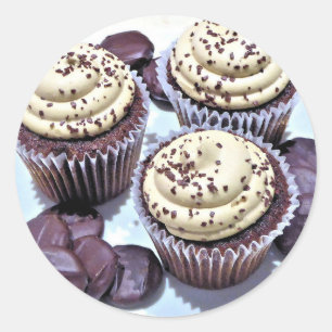Adesivo Redondo Crosta de gelo branca dos cupcakes do chocolate