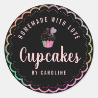cupcakes coloridos de anéis casados, vazados