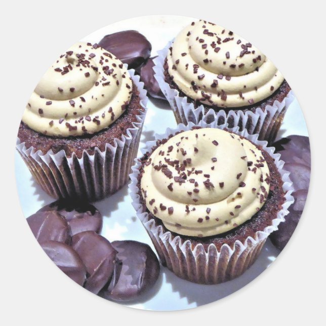 Adesivo Redondo Cupcakes de chocolate com gelo branco (Frente)