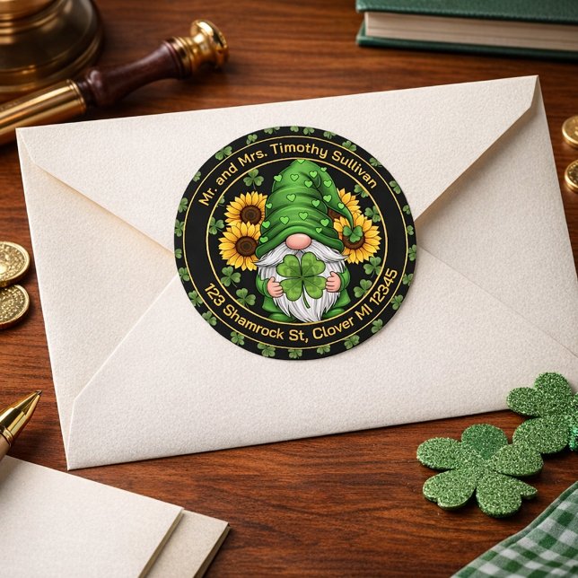 Adesivo Redondo Customizable St. Patrick’s Day Gnome Envelope Seal (Criador carregado)