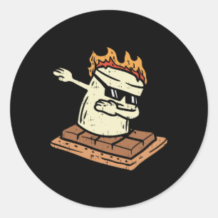 Adesivo Redondo Dabando Marshmallow Smore Fofo Dança Dab Camping C