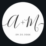 Adesivo Redondo Data de Casamento Personalizado do Script Monogram<br><div class="desc">Elevem seus detalhes de casamento com o adesivo personalizado de data de casamento do Monograma Minimalista. Este adesivo elegante e personalizado adiciona um toque de sofisticação à sua papelaria de casamento, permitindo que você mostre seu monograma e data de casamento de uma forma simples, mas impactante. O adesivo apresenta um...</div>